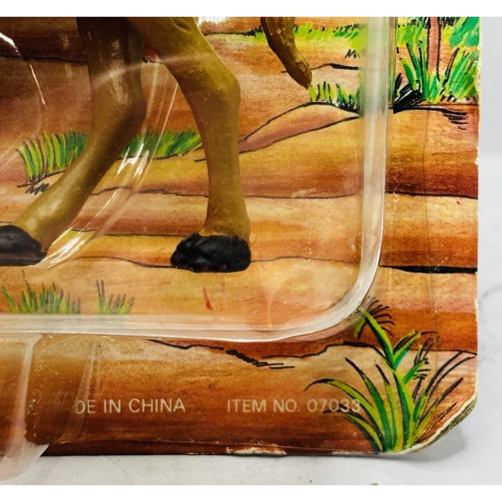 Vintage 1988 Funrise International Zoo Collection Zebra Camel NIP Sealed